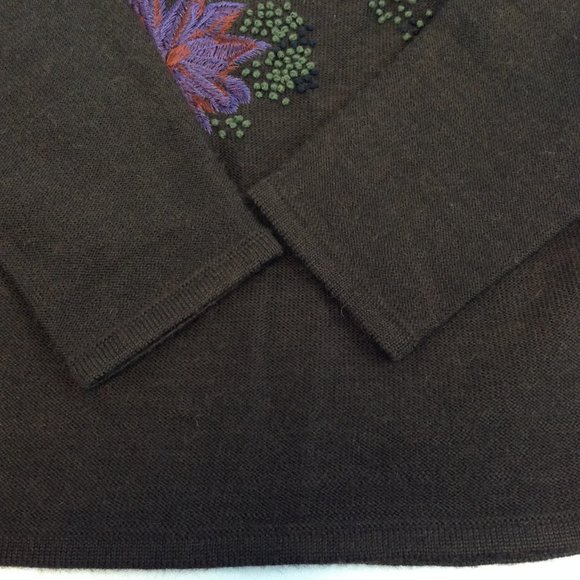 TABI Simply Classic Floral Embroidered Sweater. - Picture 5 of 10